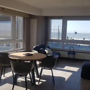 Appartement Studio Voor 2 Of 3 Pers Met Zeezicht, Ostende